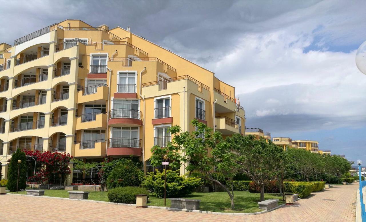 Akb Apartment Sea View Akheloj Eksteriør bilde